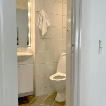 And Spacious For 8 In Vestbyen Lägenhet *