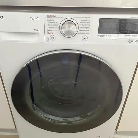 דירה And Spacious For 8 In Vestbyen אולבורג